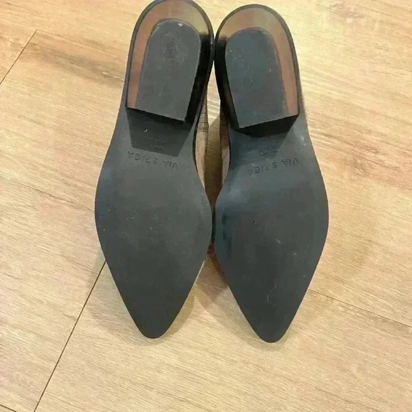 Via Spiga Women's Farly Water Resistant Booties Clay Suede Size 8.5 NWOB - Picture 7 of 8